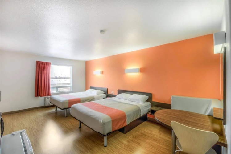 Motel 6 Regina, SK