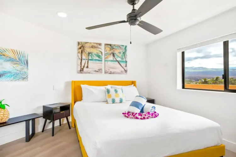 2BR/2BA Oceanfront Condo in Maui Sunset