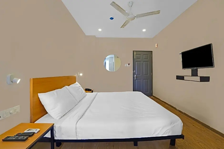 FabHotel HaHa Stays