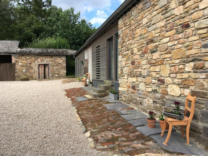 4 Bedrooms Cottage
