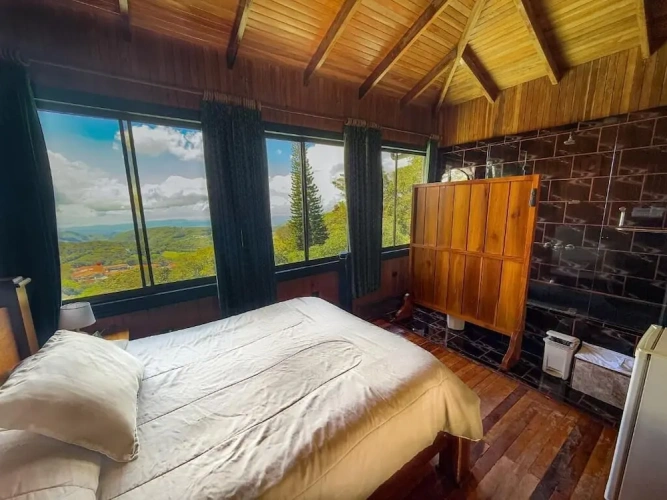 Standard Double room with partial ocean view