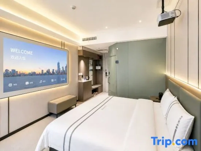 Standard Double room with view