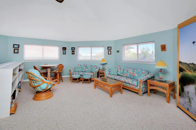 DeLight House