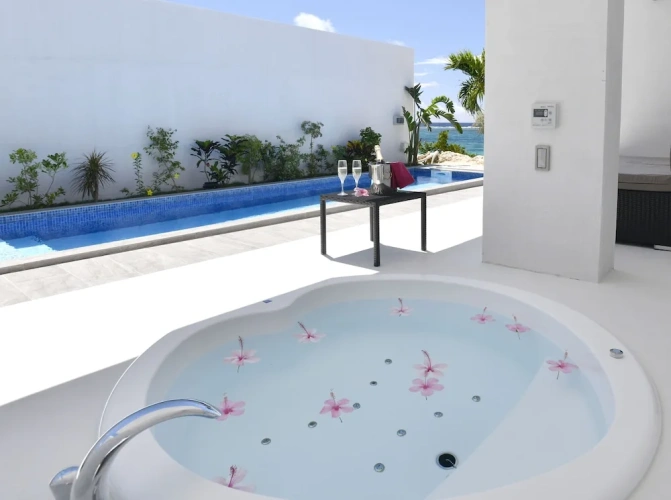 1 Bedroom Villa with ocean view