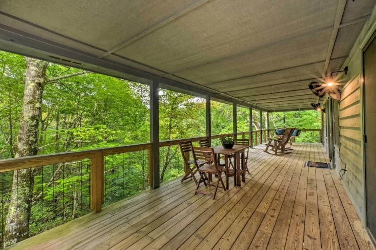 Cozy Clayton Cabin w/ Deck & Mountain Views!