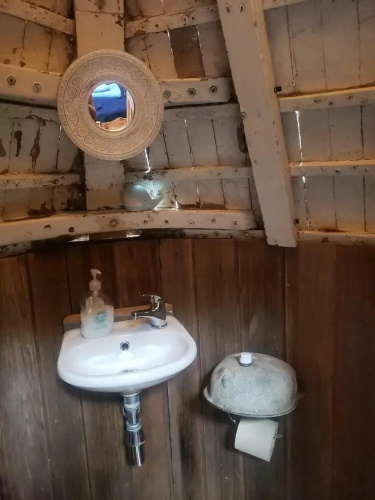 Bembridge Harbour Yurt - Log Burner - Wifi