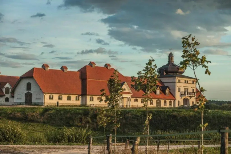 Stadnina Koni Nad Wigrami