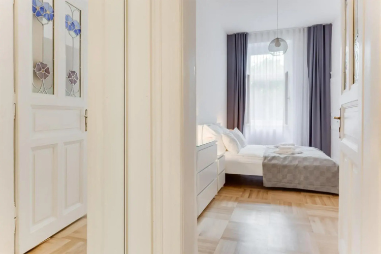 The Dancing House Residence