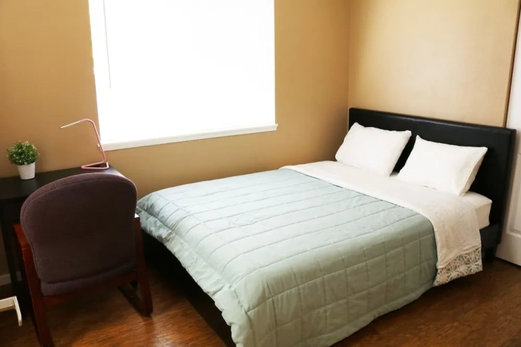 Standard Double Basement room