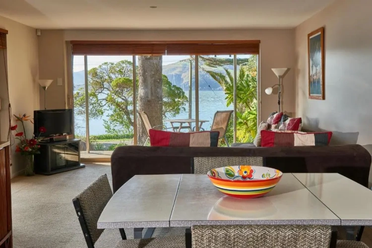 1 Bedroom Double Apartment beachfront