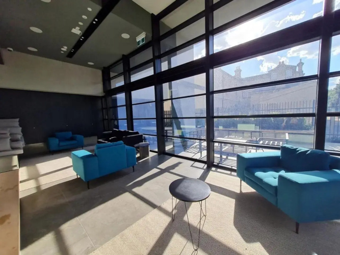 St Kilda 2BR2BA +Balcony +view+workstation+ car