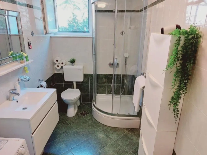 Studio with garden view