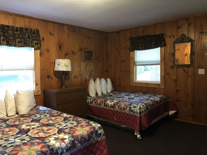 Lake George Bear's Den