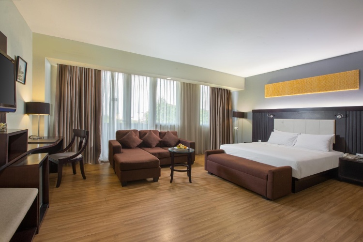 Deluxe Suite