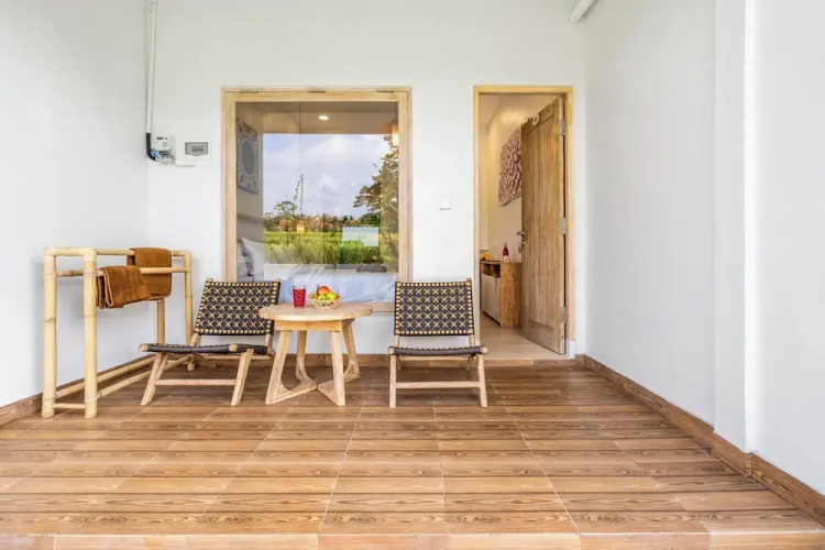 Aura Apartments