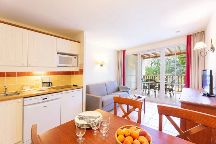 1 Bedroom Apartment with balcony
