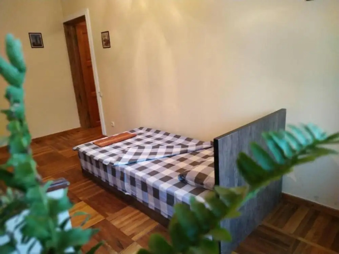 Park Bobur Apt 5x