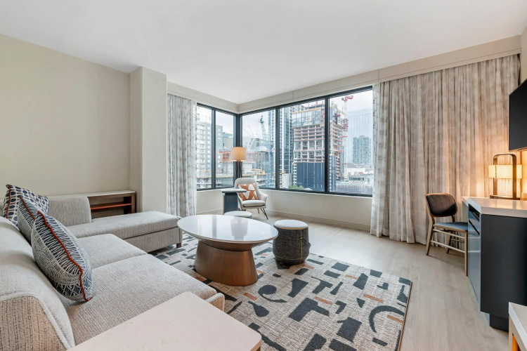 Cambria Hotel Austin Downtown