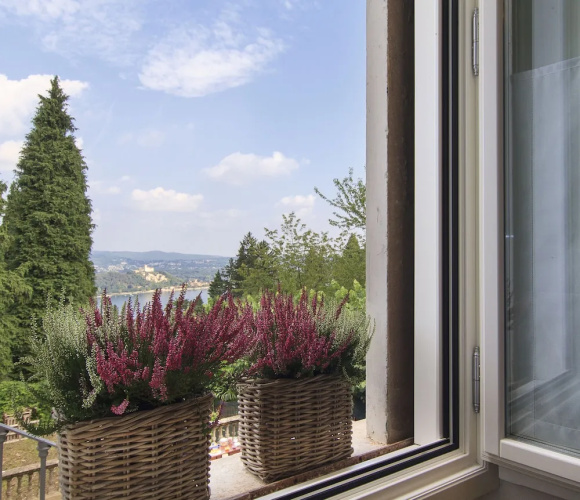White Lilac romantic B&B adults only