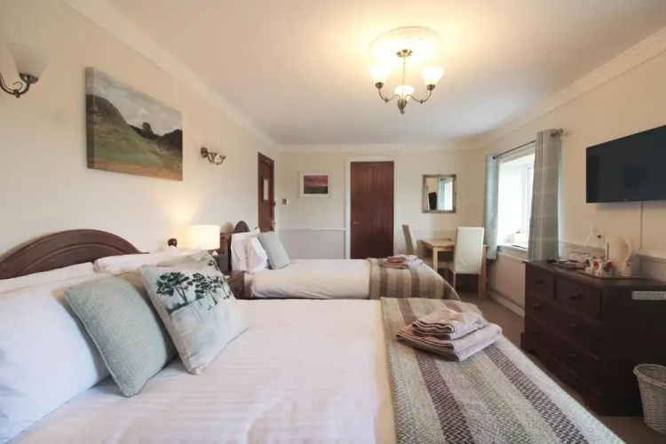 Bridge House B&B