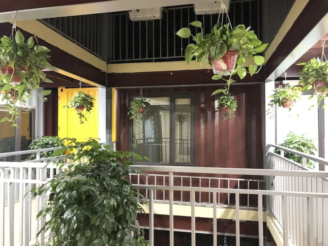 Babylon Ha Long Hotel