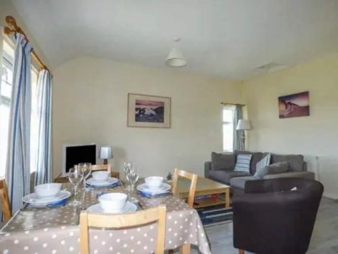 Flat 12