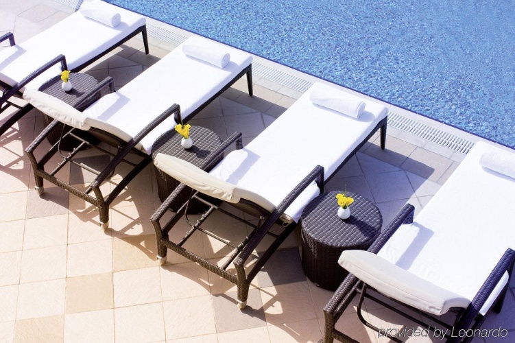 Avani Deira Dubai Hotel photo 18