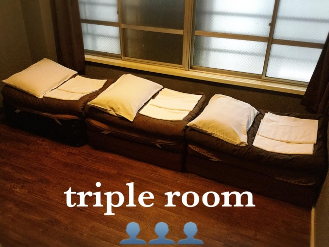 Standard Triple room