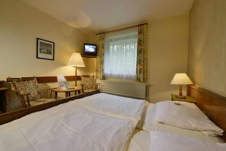 Greenline Hotel Holst