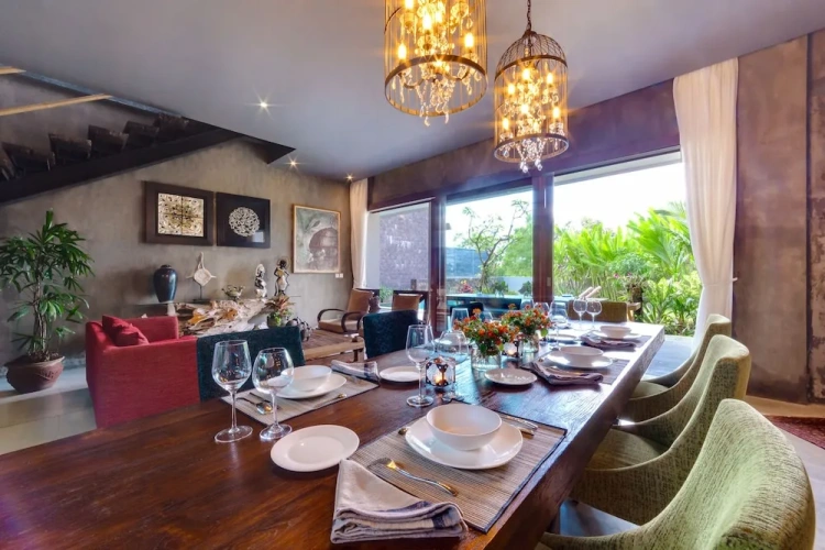 2 Bedrooms Villa