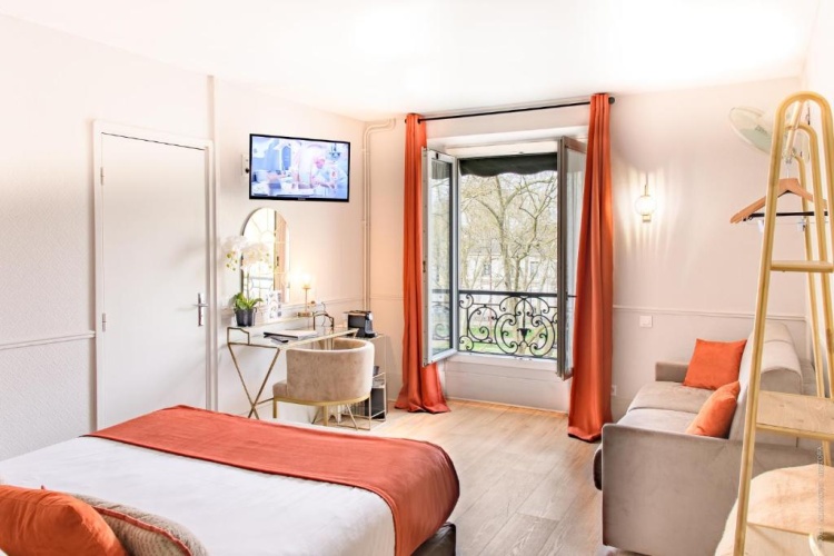 Superior Quadruple room