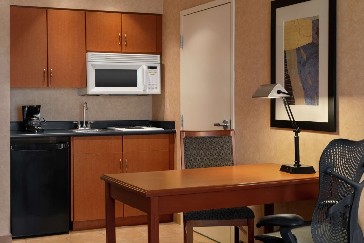 Hampton Inn & Suites by Hilton Langley-Surrey photo 36