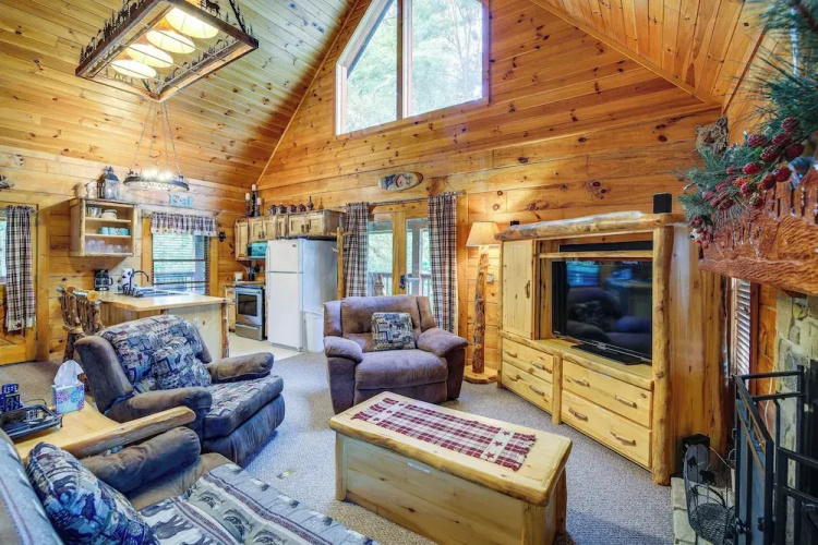 Sevierville Cabin w/ Wraparound Deck + Lake Access