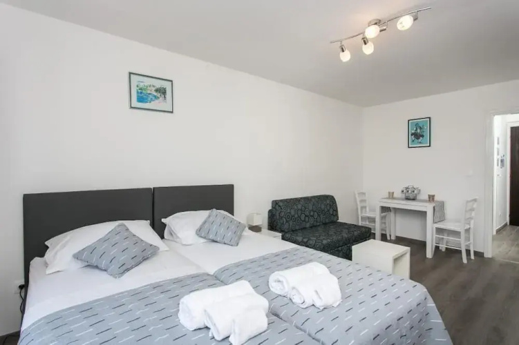 Apartment Tetepave