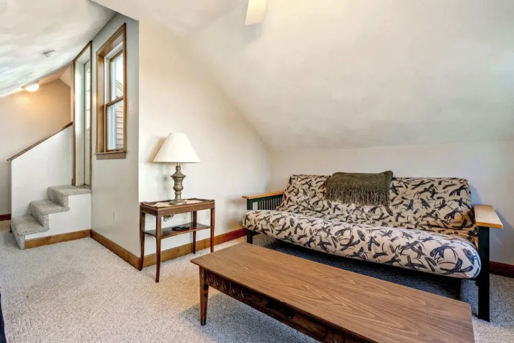 Nubble View Home for 10
