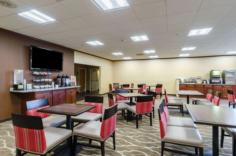 Comfort Inn Randolph - Boston photo 26