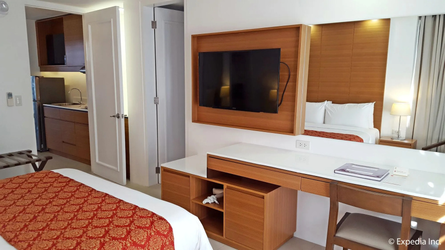 Pontefino Hotel & Residences