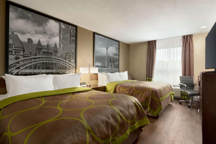 Standard Quadruple room