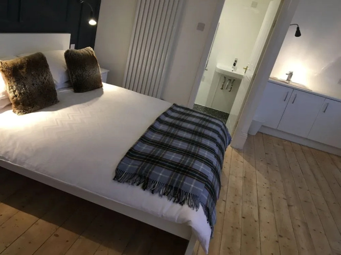 Carrick Rooms