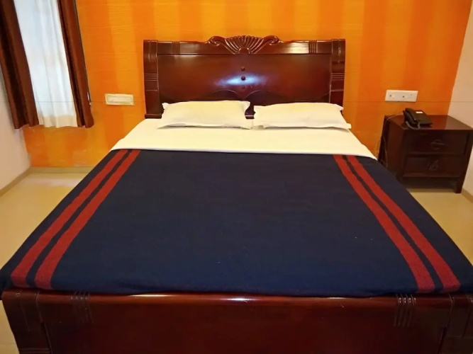 Radhika Inn Service Appartment
