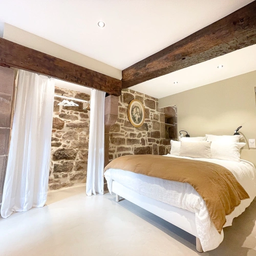Deluxe Double Basement room