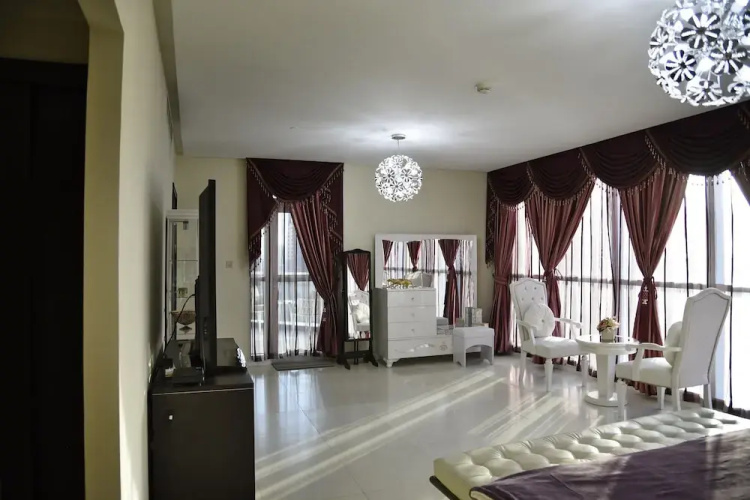 3 BR Spectacular view in Marina