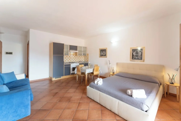 Apartment with balcony