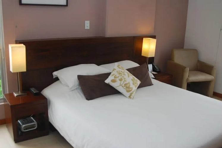 Hotel Cyan Suites