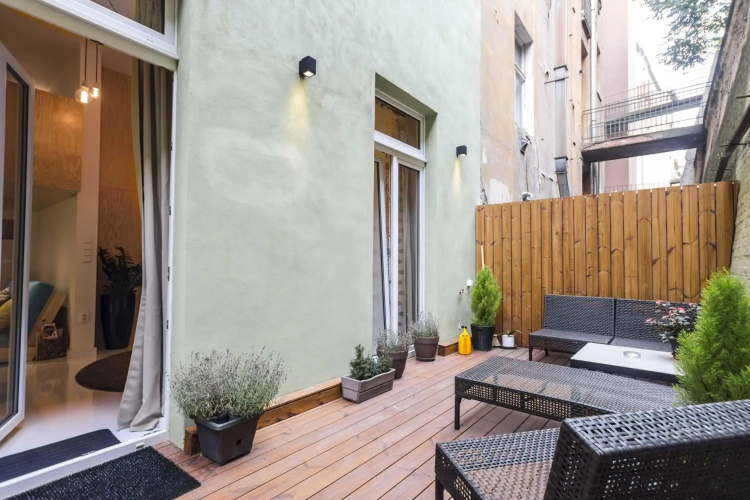 Ruterra Studio with Private Terrace