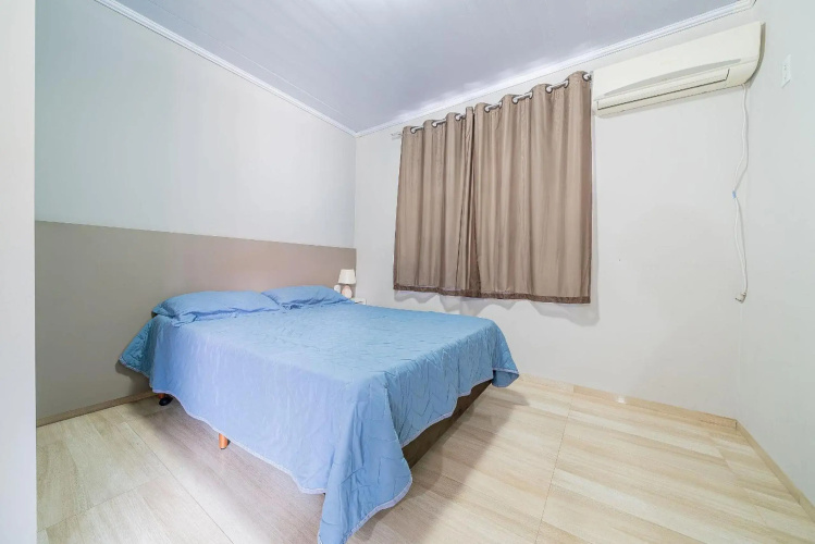 024 - Lindo Residencial com Piscina e Jacuzzi em Bombas