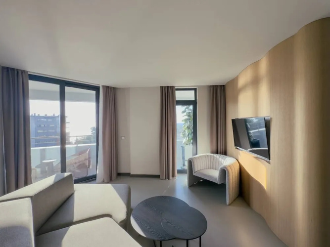 Zins Luxury Rooms 06