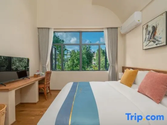 Standard Double room with courtyard view