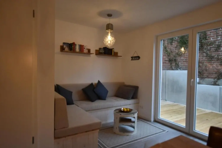3 Bedrooms Apartment