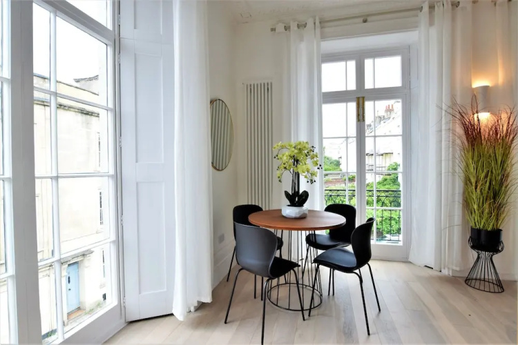 Frederick Place Your Apartment